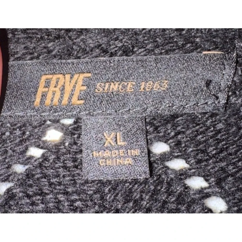 Frye open front